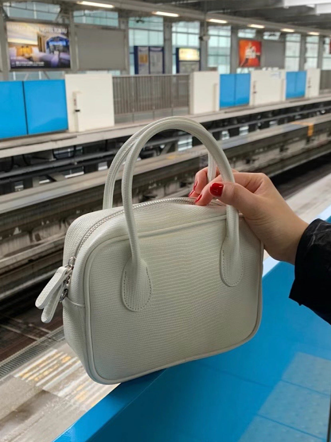 Messenger Bag