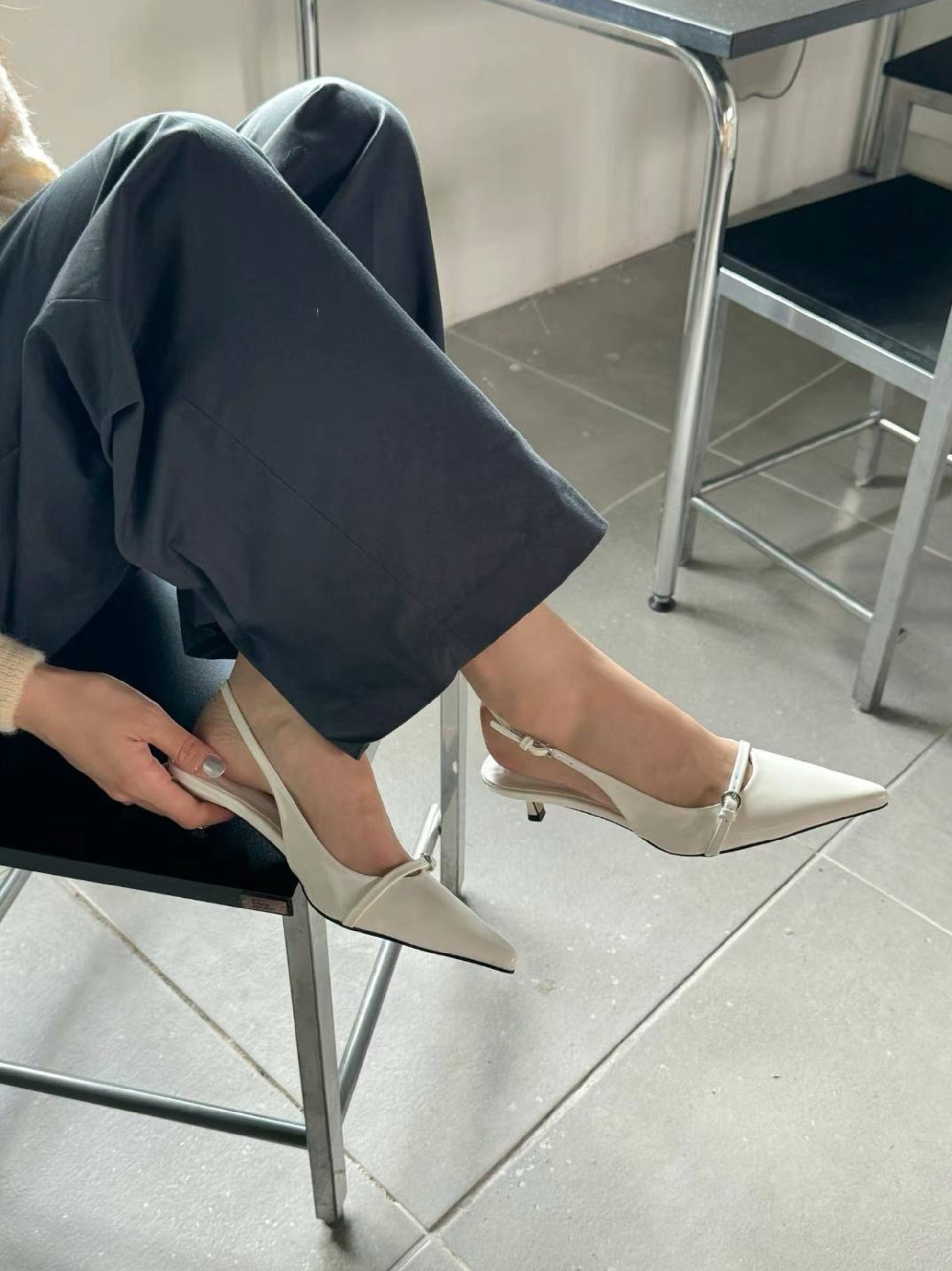 Pointed Toe Slingback Pumps